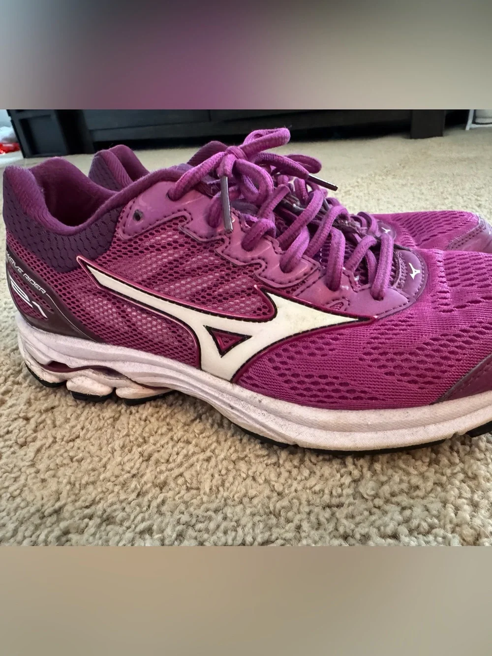 Mizuno Women's Plum/Pink Athletic Running Sneakers